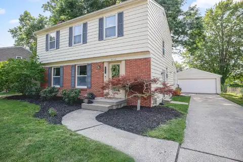 2245 Ridgewood Avenue SE, Grand Rapids, MI 49546