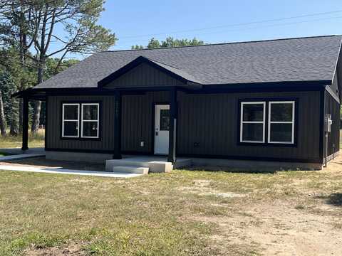 2280 N Lakeshore, Ludington, MI 49431