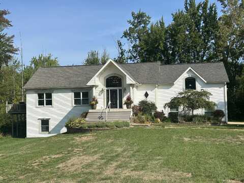 4707 Indian Lakes Road NE, Cedar Springs, MI 49319