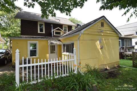 1331 White Street, Ann Arbor, MI 48104