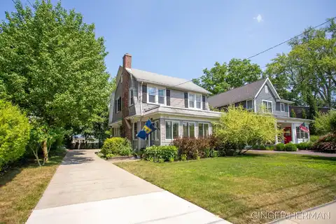 2519 Lake Drive SE, Grand Rapids, MI 49506
