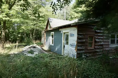 3905 Adams Road, Ravenna, MI 49451