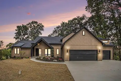 10381 Country Club Drive, Richland, MI 49083