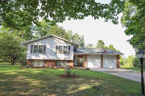 20420 Thornapple Lane, Big Rapids, MI 49307