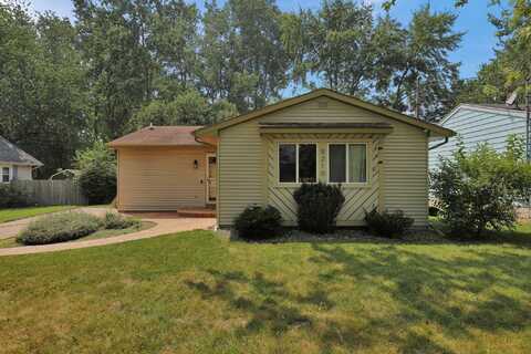 5210 Wexford Road, Lansing, MI 48911