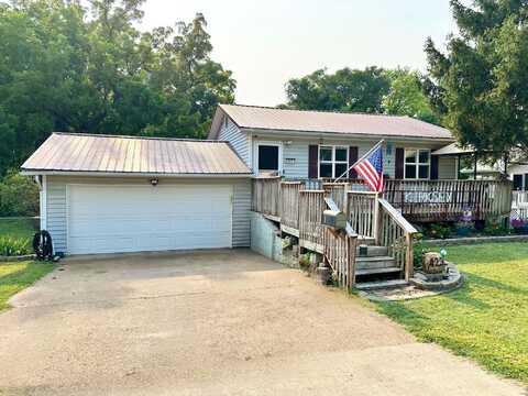 423 S Chicago Avenue, Bolivar, MO 65613