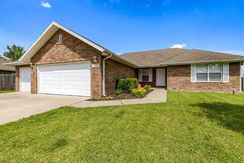 1382 S Kristopher Avenue, Republic, MO 65738