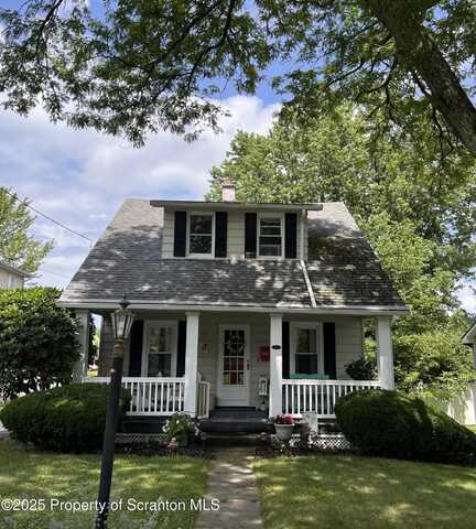 209 Hall Avenue, Clarks Green, PA 18411