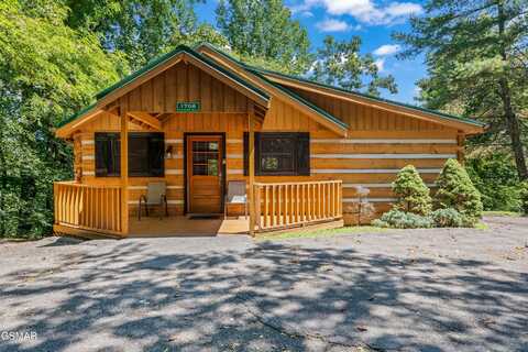 1708 Ridgecrest Drive, Sevierville, TN 37876