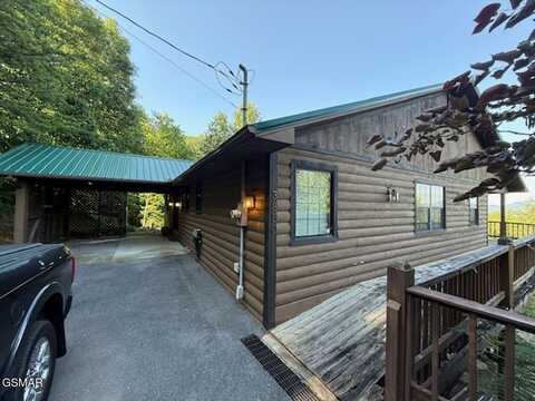 3850 Ravens Den Way Way, Pigeon Forge, TN 37862