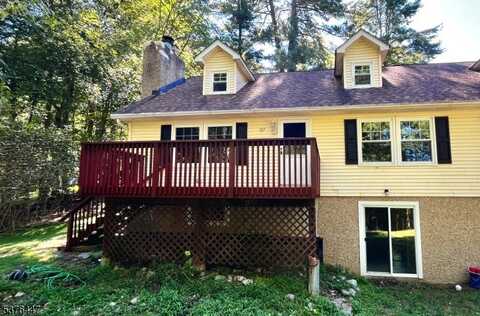 127 Hemlock Hill, Montague, NJ 07827