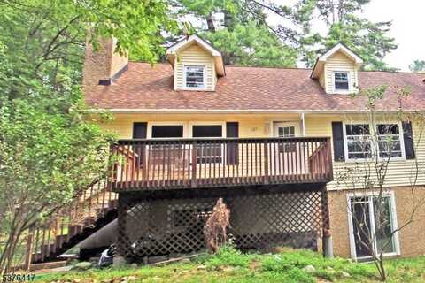 127 Hemlock Hill, Montague, NJ 07827