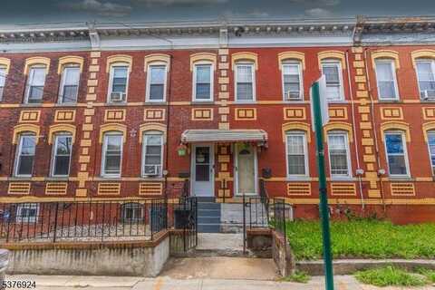 830 Grove St, Elizabeth, NJ 07202