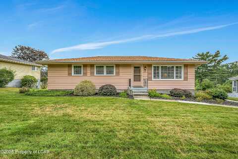 208 Pine Street, Dallas, PA 18612