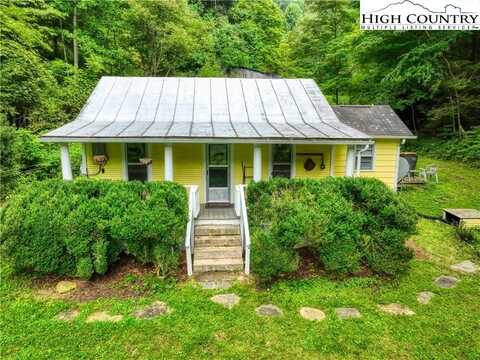 13296 Nc Highway 194, Lansing, NC 28643