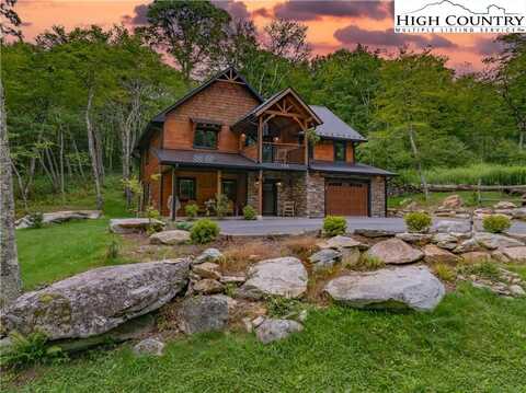 196 Cloud Spring Drive, Sugar Mountain, NC 28604