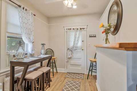 61 REDWOOD AVE, EDISON, NJ 08817