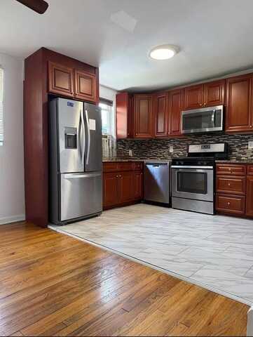 420 WAYNE ST, JC, Journal Square, NJ 07302