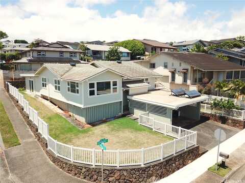 98-1774 Kupukupu Street, Aiea, HI 96701