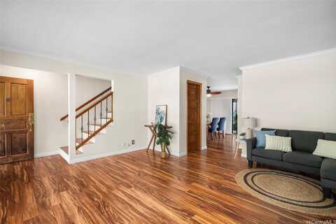 98-1739 Kaahumanu Street, Aiea, HI 96701