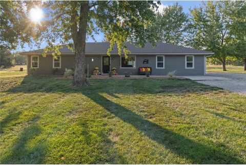 20900 S Moonlight Road, Gardner, KS 66030