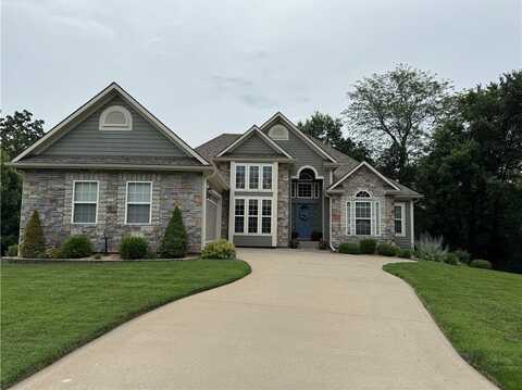 600 Somerset Drive, Warrensburg, MO 64093