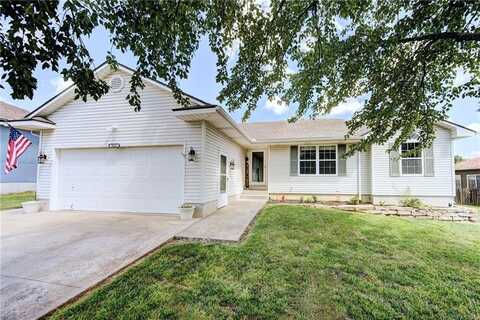 613 Wells Terrace, Odessa, MO 64076