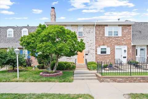 9519 Perry Lane, Overland Park, KS 66212