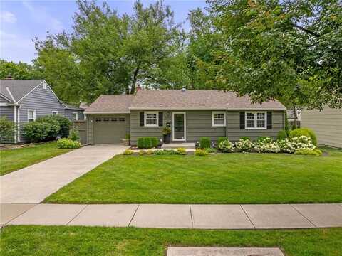 5002 W 72nd Terrace, Prairie Village, KS 66208