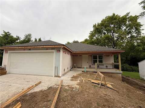 4328 NE Kelsey Road, Kansas City, MO 64116