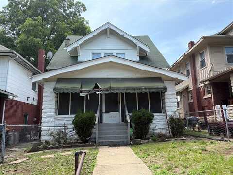 3732 Bellefontaine Avenue, Kansas City, MO 64128