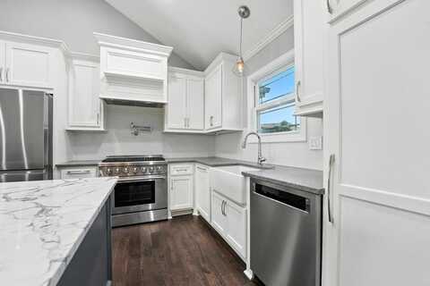 12206 E 214th Terrace, Peculiar, MO 64078