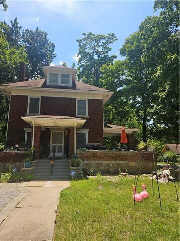 2301 E 73rd Street, Kansas City, MO 64132