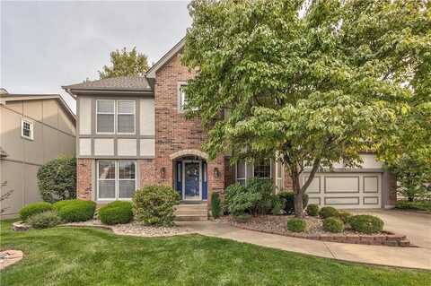 10521 W 130th Terrace, Overland Park, KS 66213