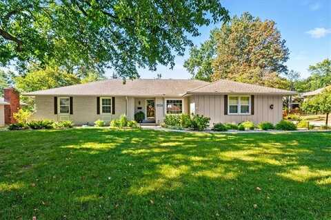 8124 JUNIPER Drive, Prairie Village, KS 66208