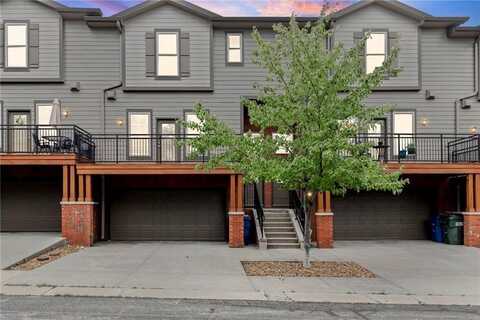 5245 Overland Drive, Lawrence, KS 66049