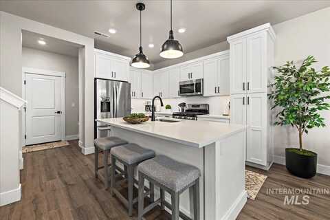 205 S Ripplerock Ln, Star, ID 83669