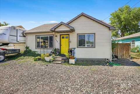 553 N Sparks St, Twin Falls, ID 83301