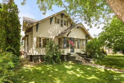 628 E Main St, Emmett, ID 83617