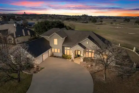 3404 Comanche Trace Dr, Kerrville, TX 78028
