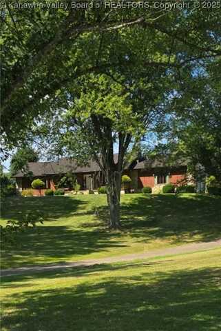 3772 Fishers Ridge Road, Kenna, WV 25248