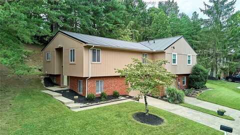 121 Woodbridge Drive, Charleston, WV 25311