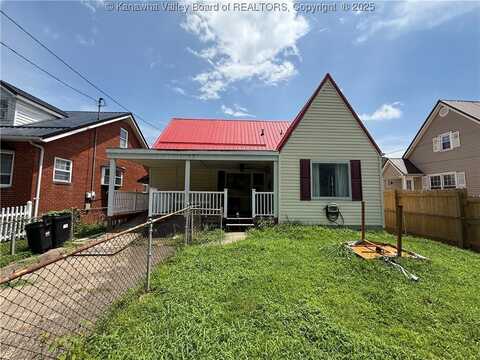 3338 W 5th Avenue, Belle, WV 25015