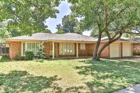 8107 Salem Avenue, Lubbock, TX 79424