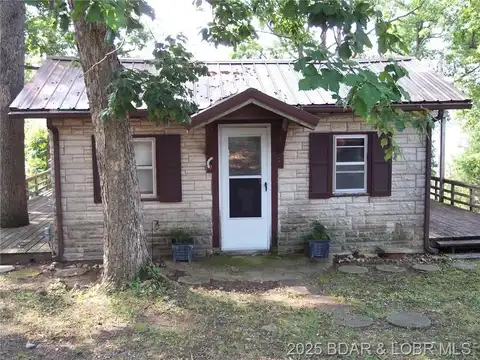 64 Whiterock Lane, Sunrise Beach, MO 65079
