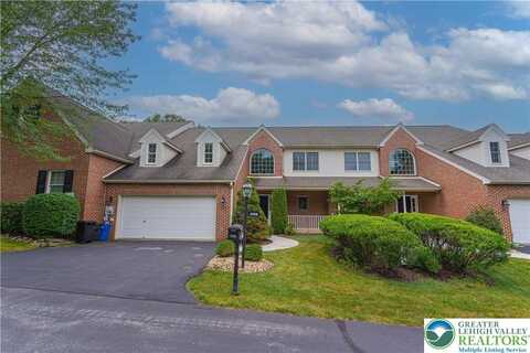 4706 Pinehurst Circle, Shamokin, PA 18034