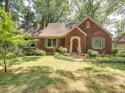 2367 S STRATHMORE, Memphis, TN 38112