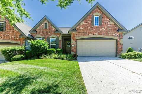 114 Long And Winding Road, Saint Peters, MO 63376