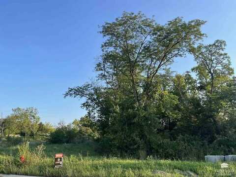 4881 Nature Avenue, Manhattan, KS 66502