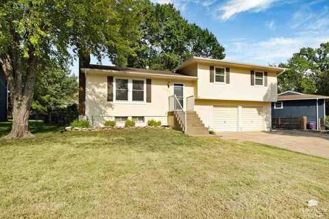 1308 Givens Road, Manhattan, KS 66503